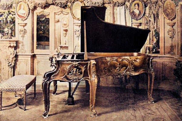 Antique pianos at Click Americana - Steinway Parlor Grand from 1906