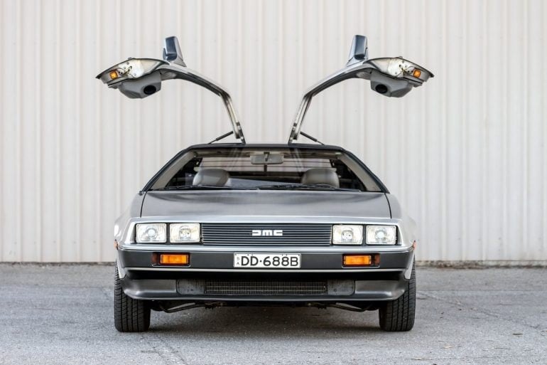 DeLorean DMC-12 car