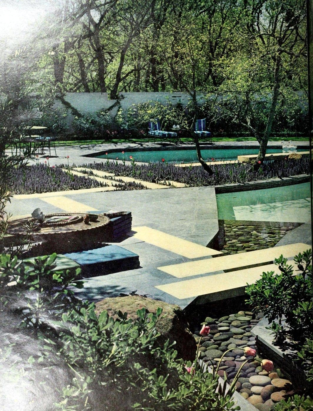 Classic backyard swimming pool design from 1963 (1)