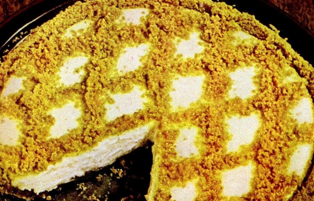 Easy lemon cheesecake pie retro recipe from the 1950s