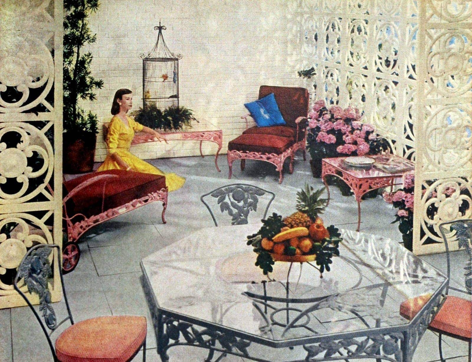 Elegant outdoor backyard decor from 1960