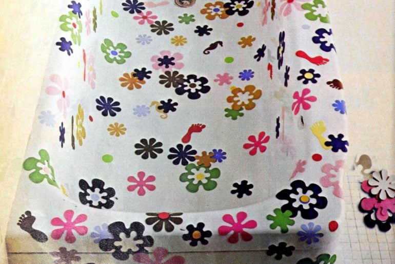 Flower stickers for the bathroom tub - Overload