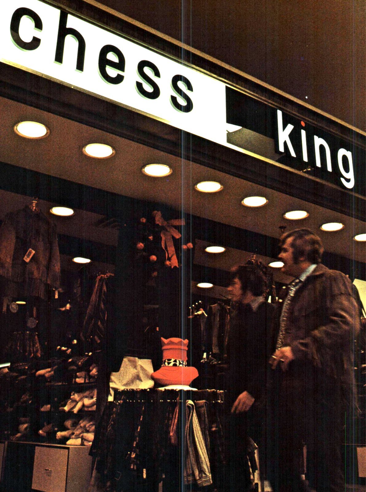 Vintage 60s Chess King store (1969)