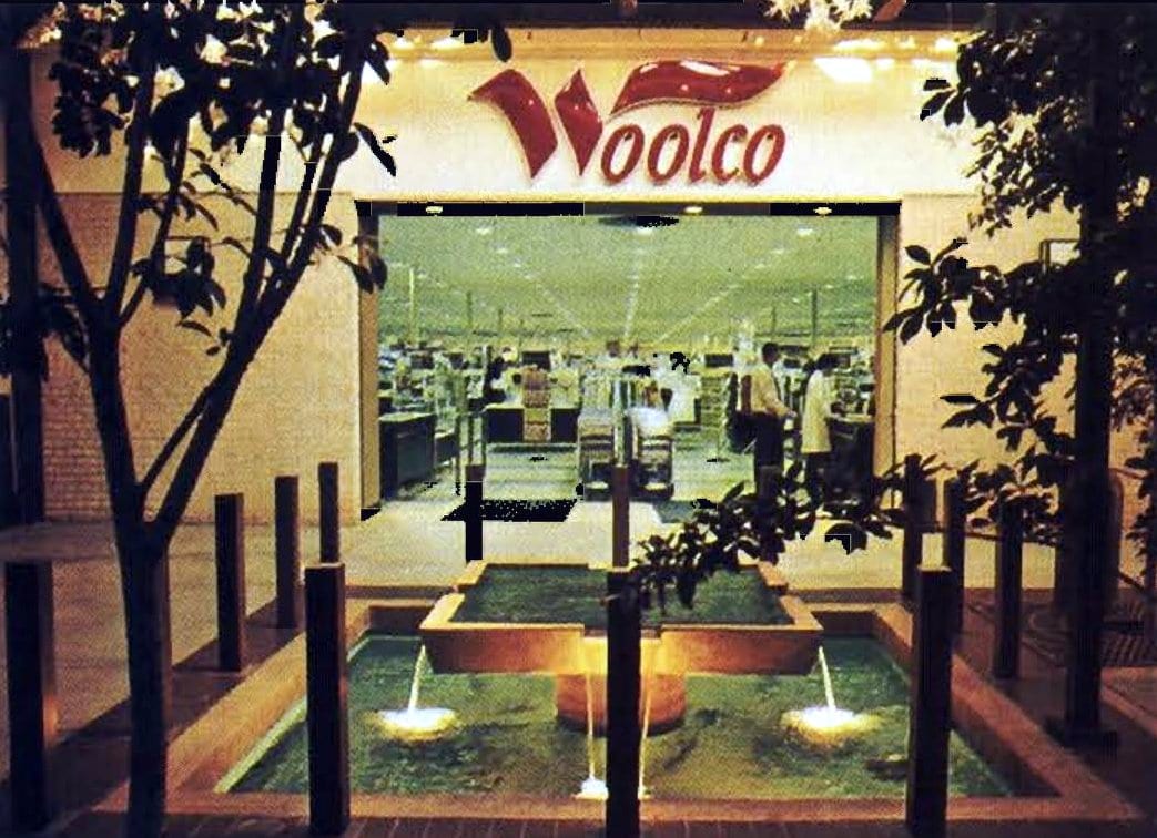 Vintage Woolco shop (1974)